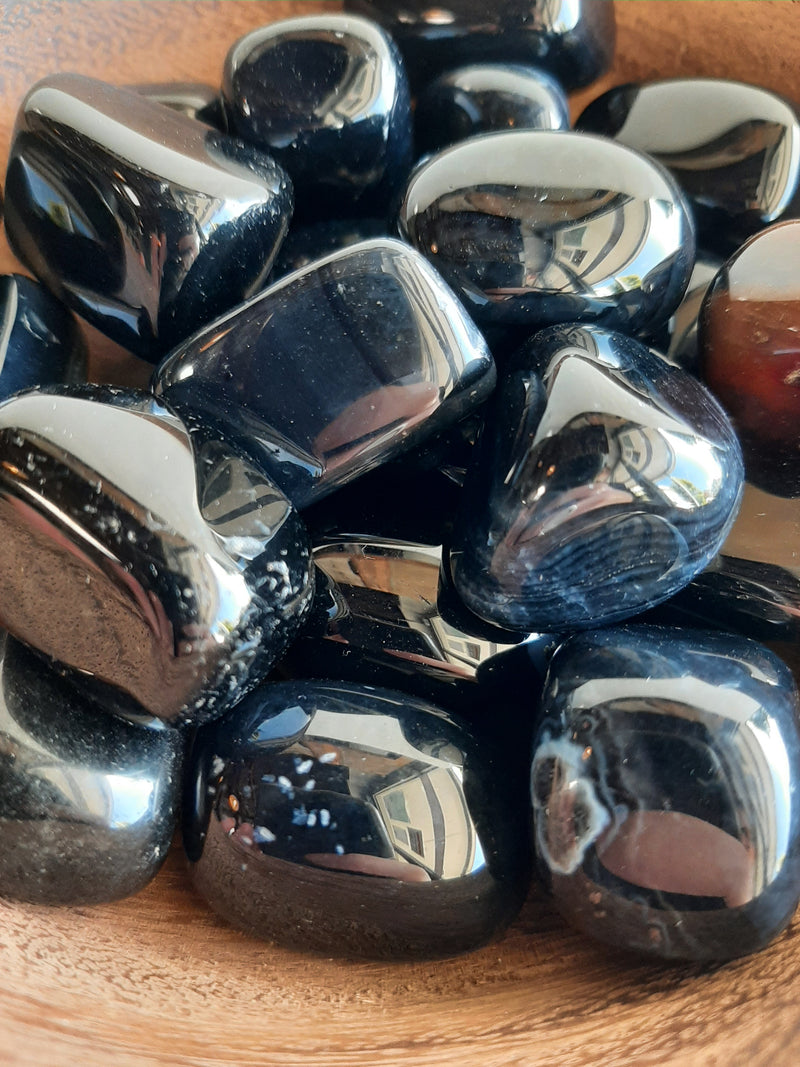 Black Agate Crystal Set of Tumbled Stones Smoothed and Polished - 2x3cm in