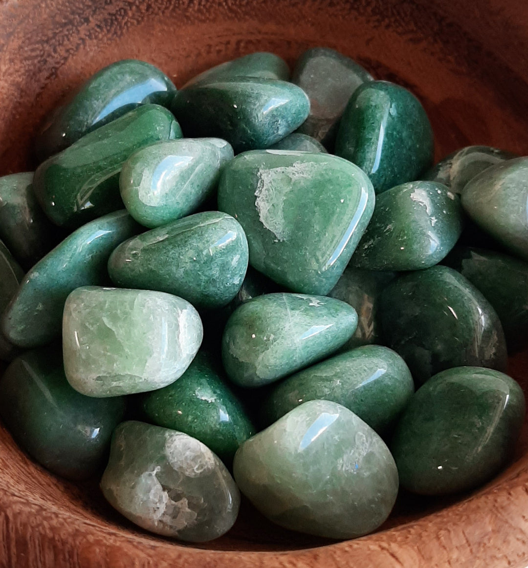 Green Quartz Crystal Set of Tumbled Stones Smoothed and Polished 2x3cm
