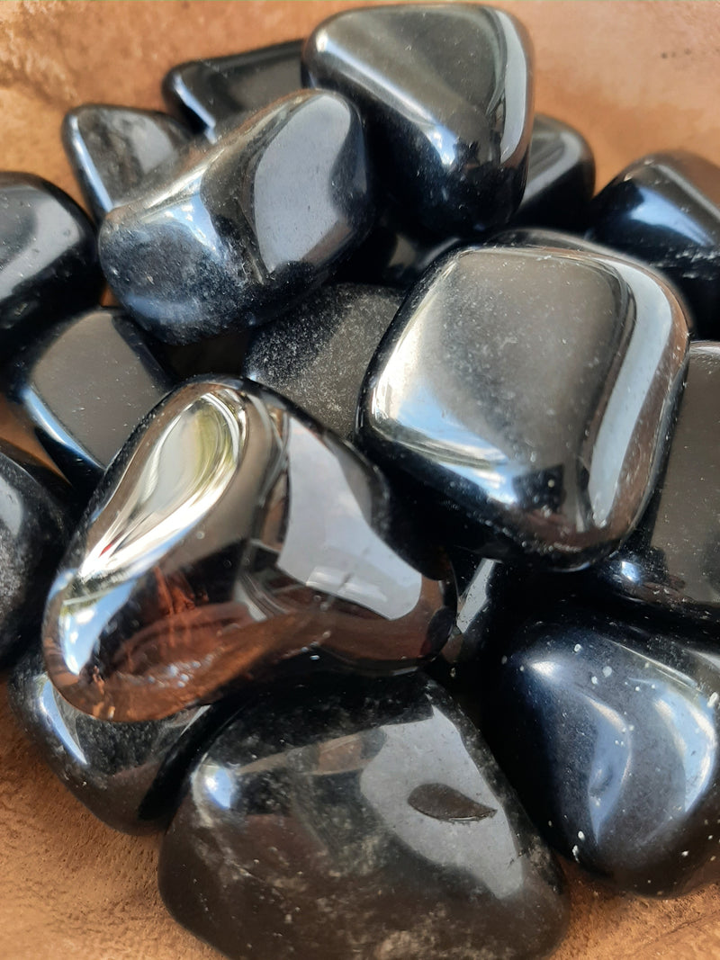 Black Obsidian Crystal Set of Tumbled Stones Smoothed and Polished - 2x3cm