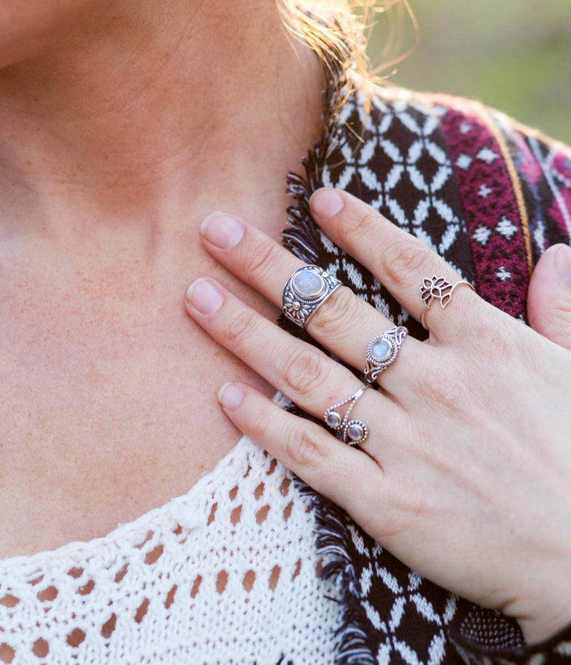 Dubble Dia Rings Moonstone Silver Double Diana Ring – The Elephant Shop
