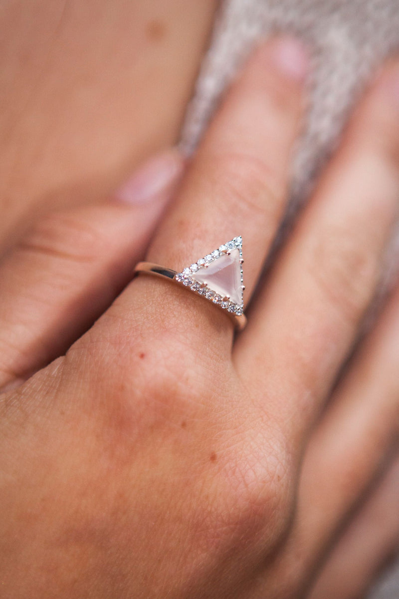 Rose Quartz Silver Delta Ring